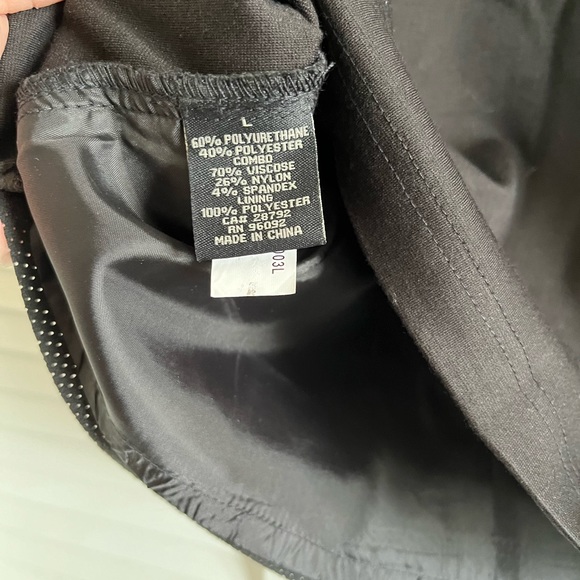 Black pleather top or vest, worn alone or with an article under it. Worn as vest - Picture 5 of 6